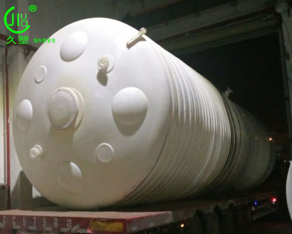 久佳防腐每一臺PE儲罐，都是用心專業(yè)之作！